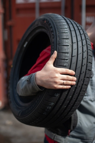фото протектора и шины Atrezzo Elite Шина Sailun Atrezzo Elite 215/60 R16 99V
